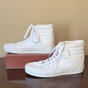 Vans Women's Size 7 Men’s Size 5 Sk-8 Hi High-Top Sneakers